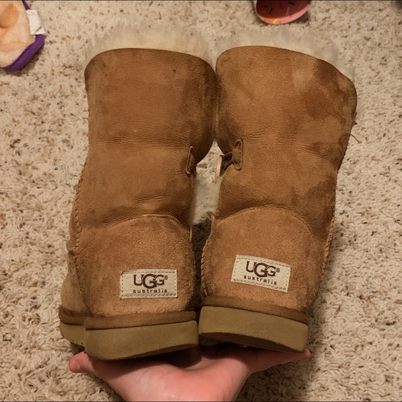 UGG Bailey Button Boot - Picture 5 of 5